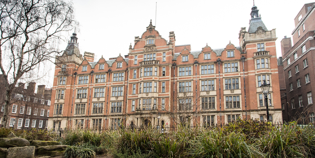 32 Lincolns Inn Fields